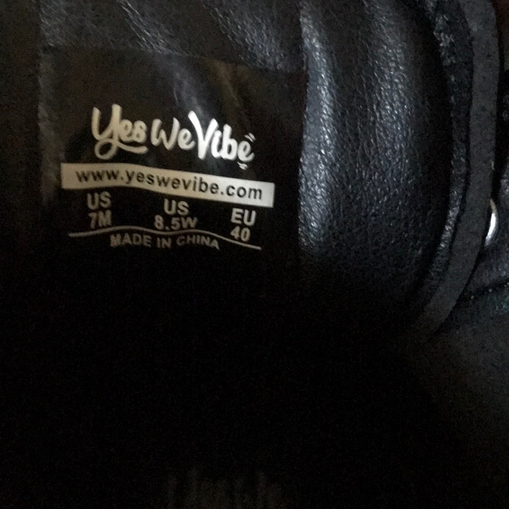 8.5 Yes We Vibe Boots - Picture 4 of 4